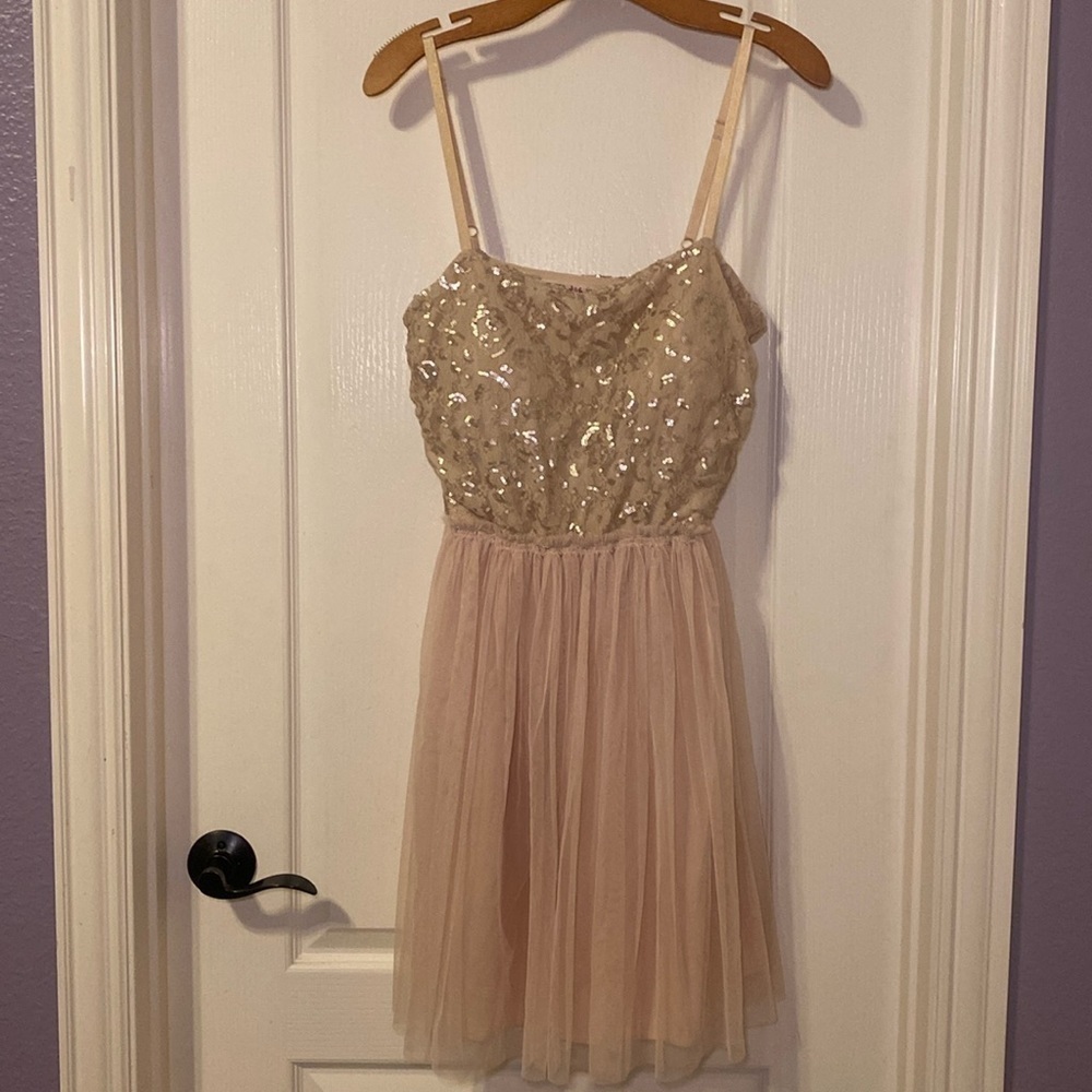 Chelsea & Violet Pink and Champagne Beige Tulle Party Mini Dress Size Large NWT